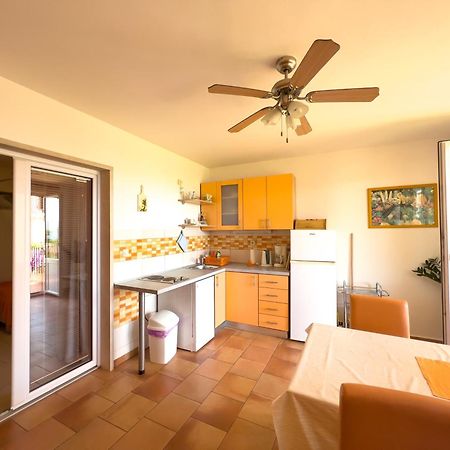 Apartments Panda Бол Екстер'єр фото